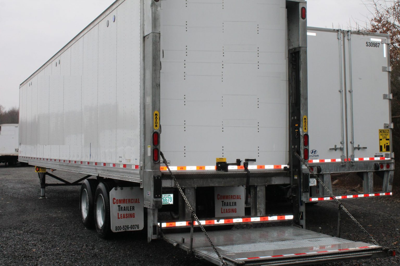 Lift Gate Trailers – Commercial Trailer Leasing (CTL)